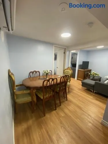 Peace and Comfort 1-bedroom basement Apartment - Image 1