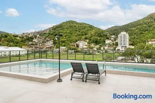 Piscina Rooftop | 100MB | #SG10 - Image 1