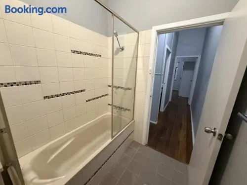 Dobie St Apartments 23 - Image 1