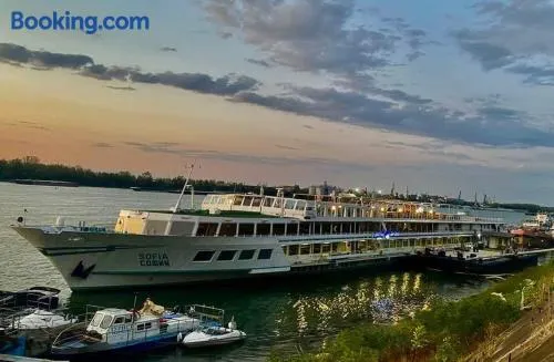 Boat Hotel Sofia - Image 1