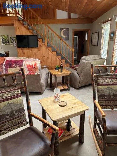 Woodland Hideaway - Image 1