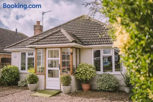 Coastal Hideaway in Pevensey Bay - Image 1