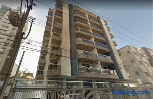 Amplo Apartamento Guarapari - Praia do Morro- Edifício San Martin -Decorado- LOCALIZAÇÃO IMBATÍVEL - Em frente a Supermercado e farmacia - Praia Center - 3 quartos - Internet - Vaga de estacionamento - Image 1