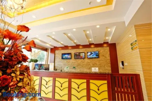 GreenTree Inn Tianjin Jinnan National Convention and Exhibition Center Nanhuan Road - Image 1
