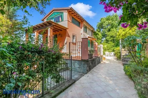Villa Aurora with Sea View - Image 1