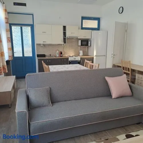 Hive apartment - Image 1