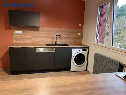 Appartement La Marmotte Compreignac - Image 1