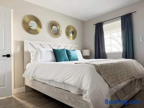 RiverStone Retreat - Newburgh IN Stylish Apartments - Image 1