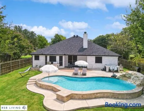 Luxury Gem in the Forest-Pool&Jacuzzi&Cinema&Games - Image 1
