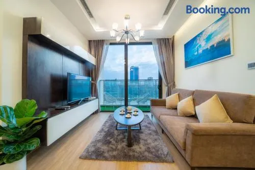 BOM HOMES- VINHOMES METROPOLIS-Service Apartment - Image 1