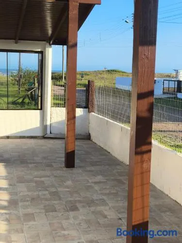 Branca - Refúgio com Bilhar, Churrasco e Vista Mar - Image 1