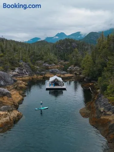 Lux Remote Glamping Hideaway - Image 1