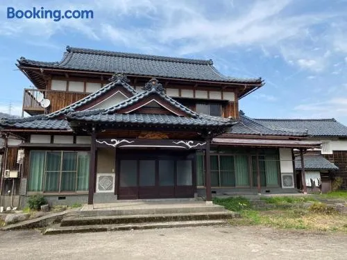 勝山貸切民泊三つ子の魂 福井県立恐竜博物館まで車で10分 発坂駅から徒歩5分 - Image 1