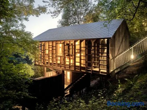 Hutstuf The Beaver & Private Outdoor Spa - Image 1
