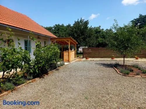 Idill Cottage Vendégház - Image 1