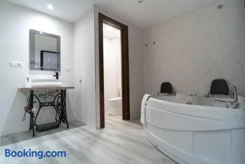 ROMANTICA - Image 1