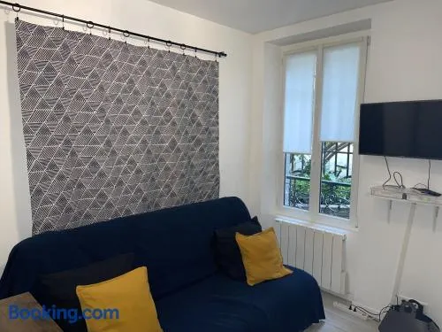 Studio 17 - Cosy & Modern - Image 1