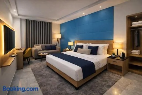 Hotel Global Wave By The Rise - Image 1