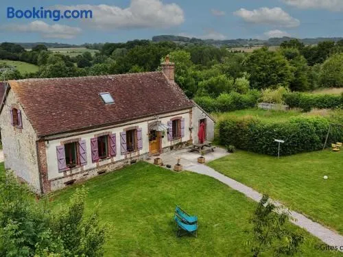 Charmante longère authentique et lumineuse avec grand jardin, proche du Perche - Image 1