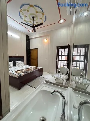 Private room -Tulsi Homestay - Image 1