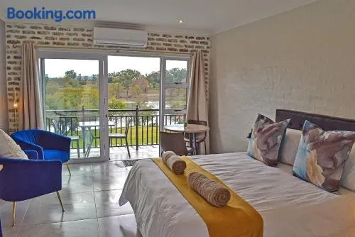 1009 Studio Apartment Pont de Val - Image 1
