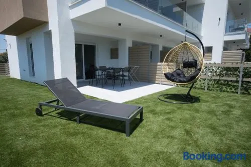 Marina Apartments by Paralia Living - Image 1