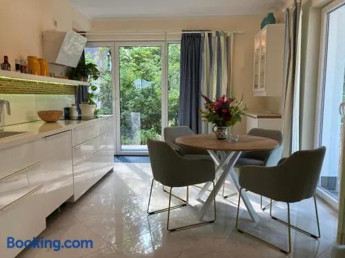 Exklusive Ferienwohnung im Grünen - Image 1