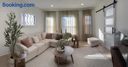 Stylish 3BR Revere Home Sleeps 8 Near Boston, Revere Beach and Airport - Image 1