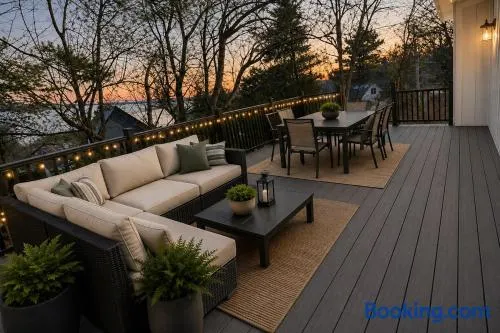6BR Luxury Montclair Residence - Image 1