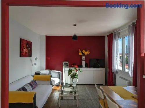 Charmant appartement avec terrasse et jardin, idéal pour 4 personnes, à Barbezieux - Image 1