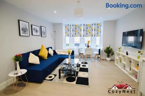 Luxury Central Self Contained Flat by CozyNest - Image 1