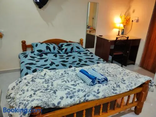 Ebony Room - AC, Kitchenette, Ensuite, Independent Homestay - Image 1