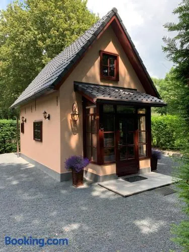 Romantisch Gastenverblijf 'Het Vogelhuisje' - Image 1