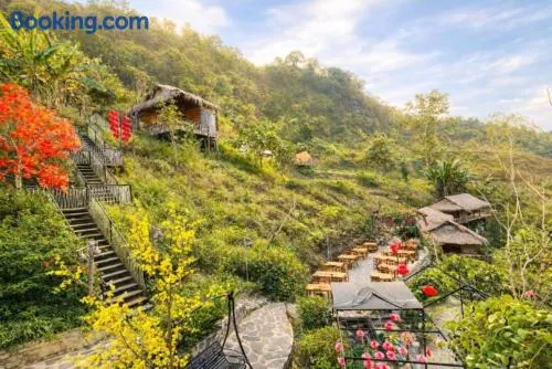Khu sinh thái Ecolodge Kê Nênh Điện Biên - Image 1