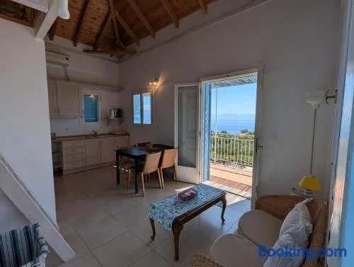 Loft apartment with sea view - Image 1