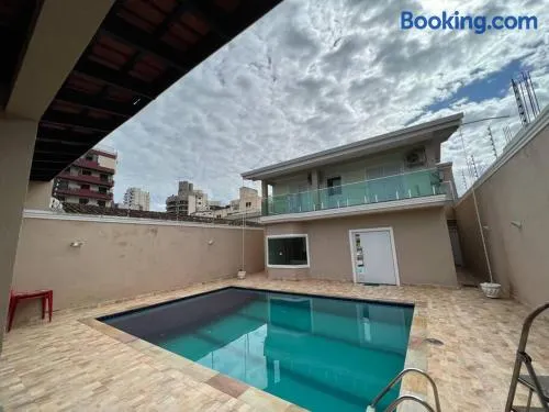 casa para alugar no Guarujá enseada - Image 1