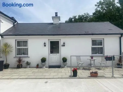 Hillview Cottage - Image 1