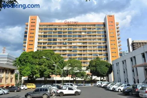 Happy Hotel Garvey Park - Image 1