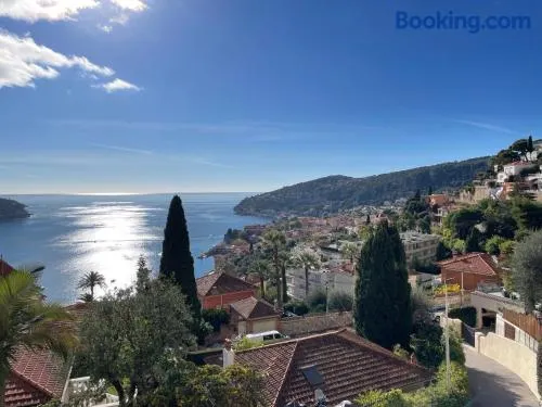 Appartement Vue Mer Grand Balcon 2 Chambres Parking Villefranche - Image 1