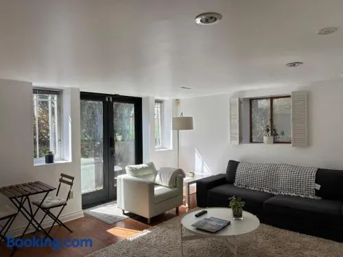Charming Private Kitsilano Suite - Image 1