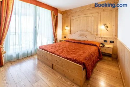 LM Rooms - Image 1