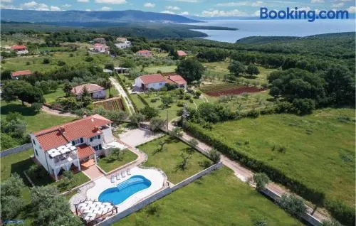 Four-Bedroom Holiday Home With Sea View In Krnica - Image 1
