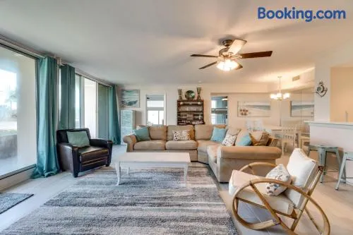 Amazing Waterview Towers 104 Condo With Boat Slip - Image 1