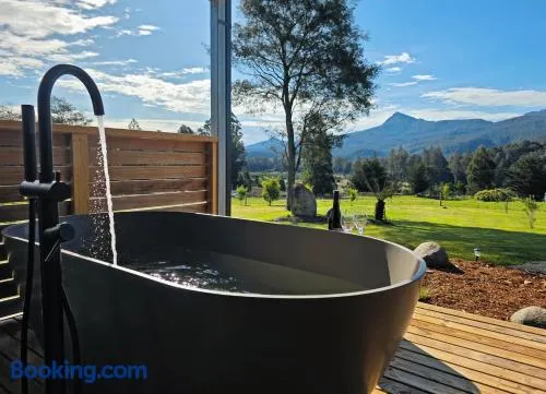 Maydena Alpine Retreat - Image 1