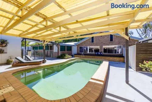 Gone Coastal - Pet Friendly with Swimming Pool - Image 1