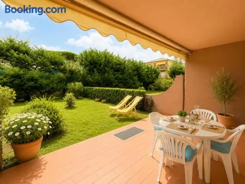 [ZONA POETI] ★★★★★ Relax in Piscina - Free Parking - Image 1