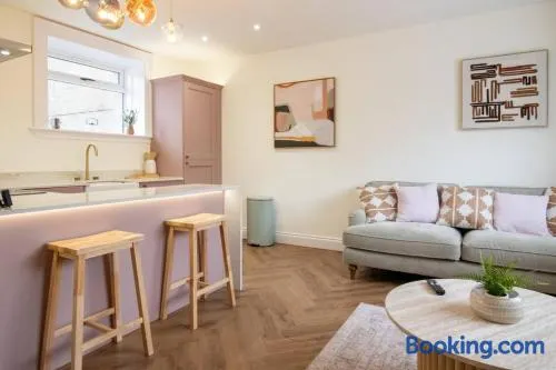 Unique 1 Bed Apartment, Auchterarder - Image 1