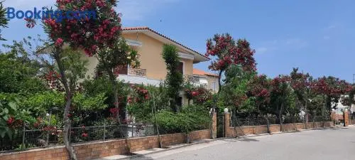 koula's apartments - Image 1
