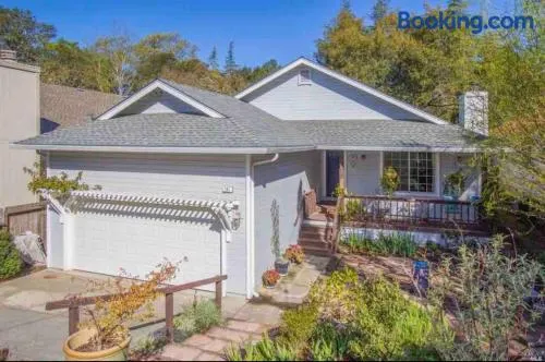 Enchanting Sonoma Wine Country Retreat 3BD2BA - Image 1