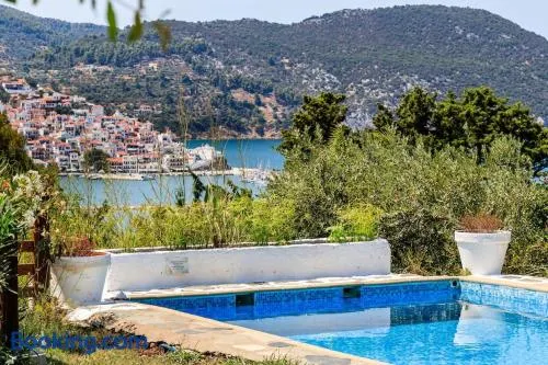 Villa Rodia with swimming pool on Skopelos Island - Image 1